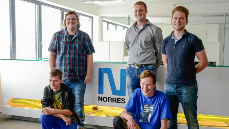  NORRES Group begrüßt fünf neue Azubis 